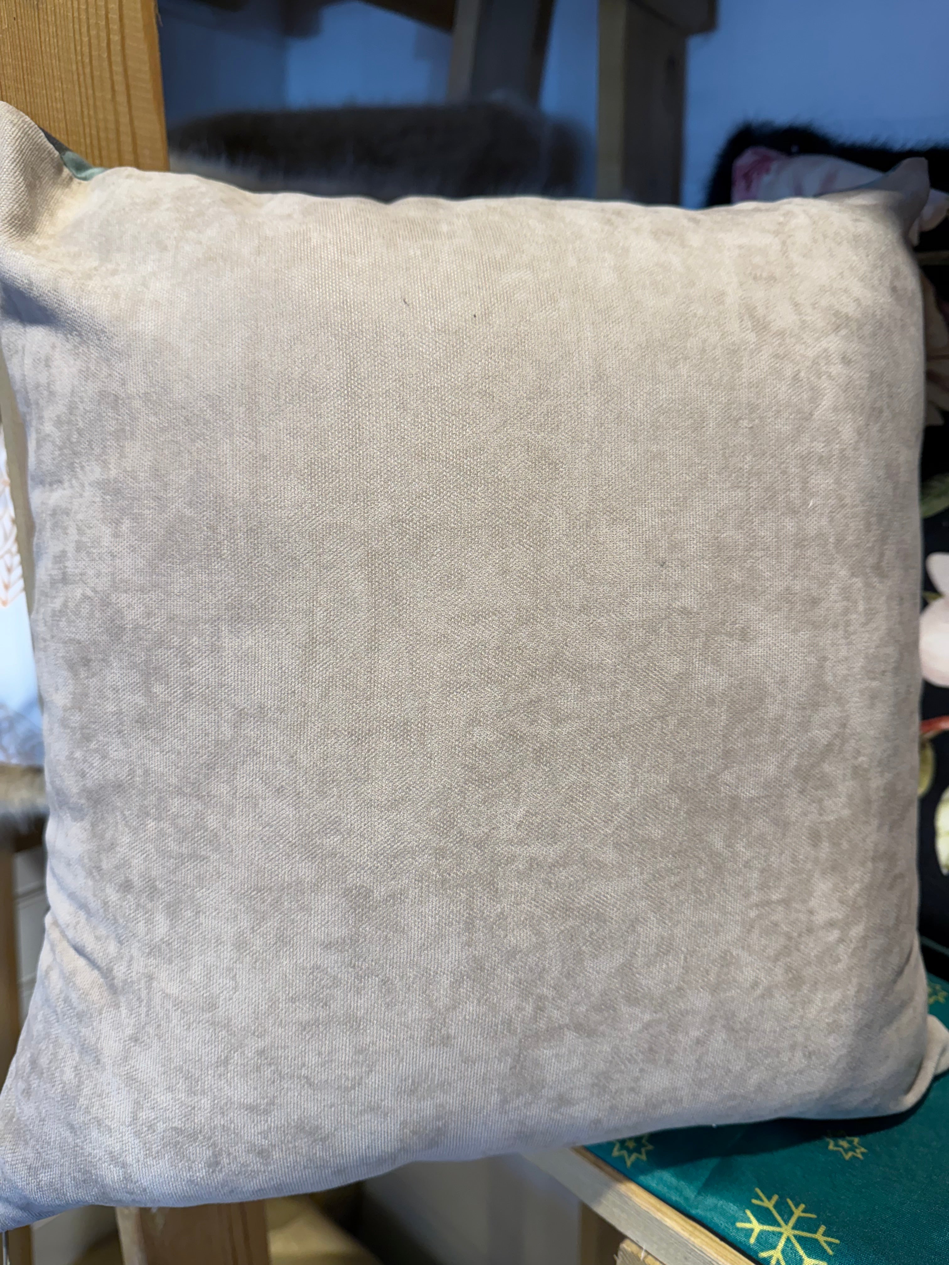 Handmade Frog Cushion – 16” x 16” – Includes Insert