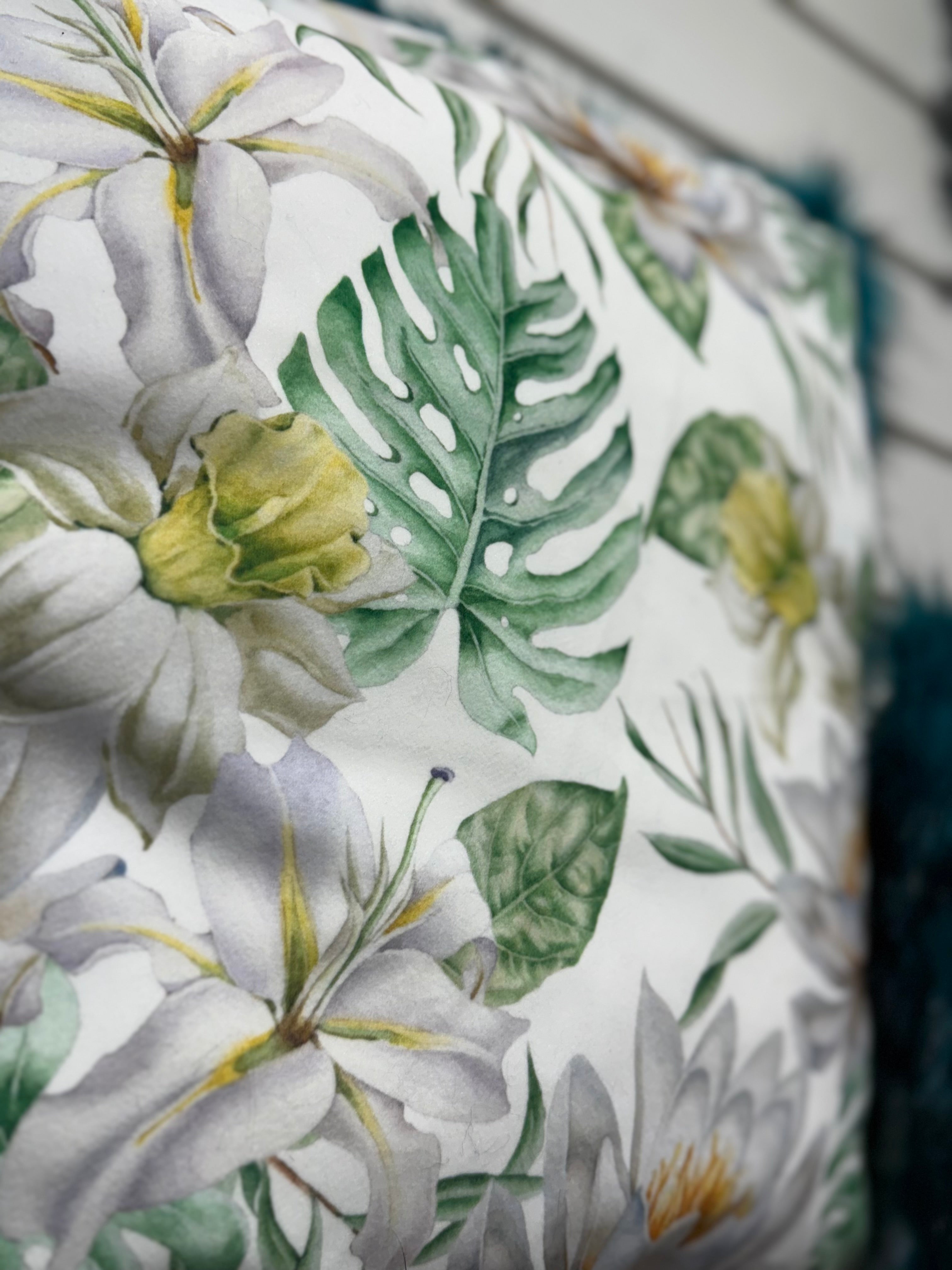 Luxury Tropical Cushion Set – 2 Piece Faux Fur & Floral Cushions with Inserts